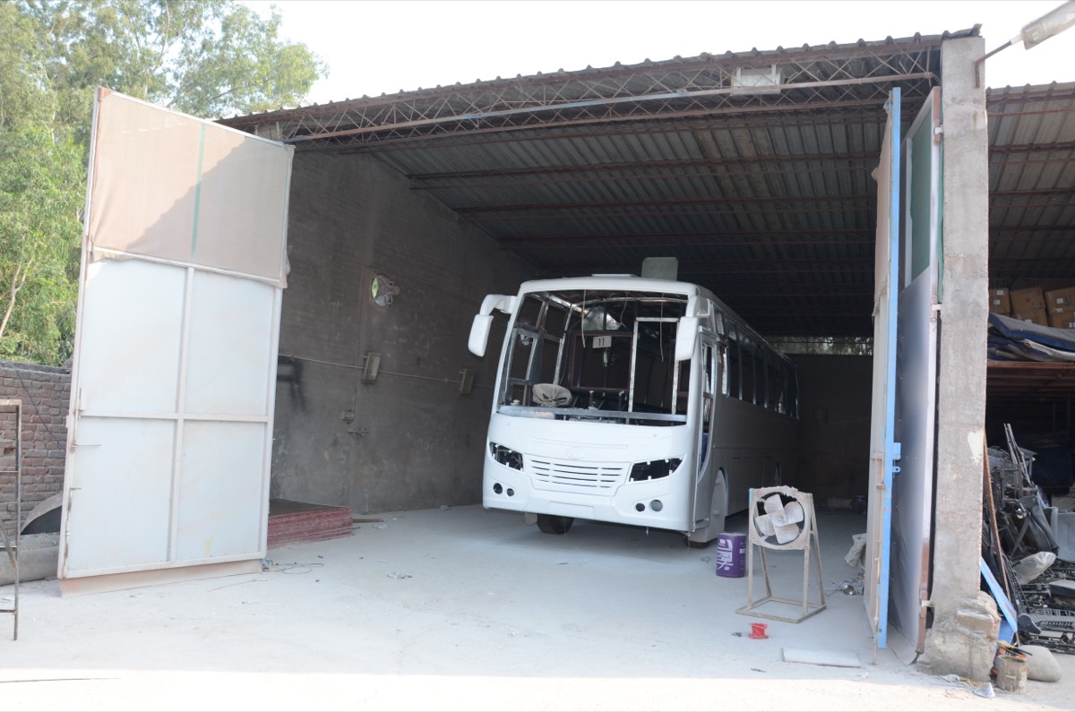 Paint and finishing booth