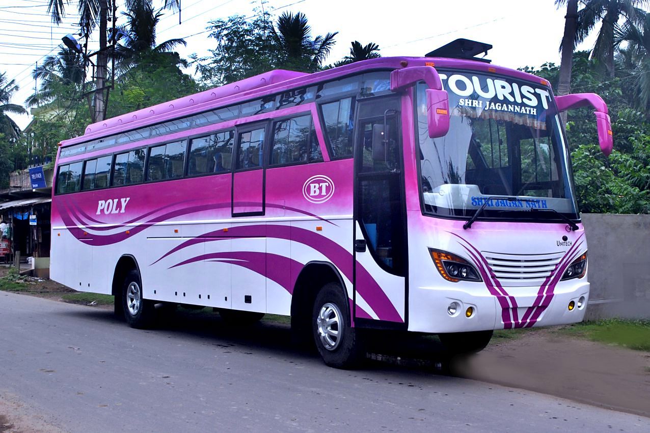Deluxe Coaches